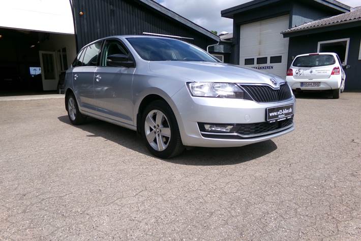 Sølv Skoda Rapid fra 2018