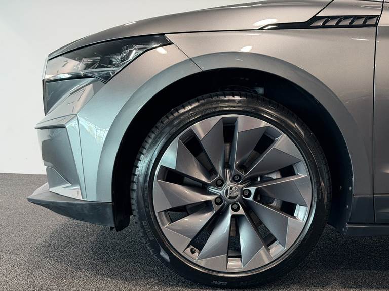 Skoda Enyaq 80 iV Suite