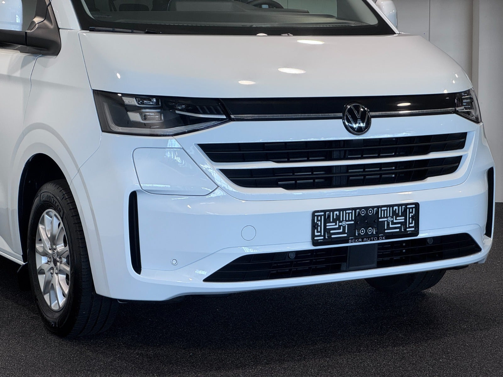 Hvid VW e-Caravelle fra 2026