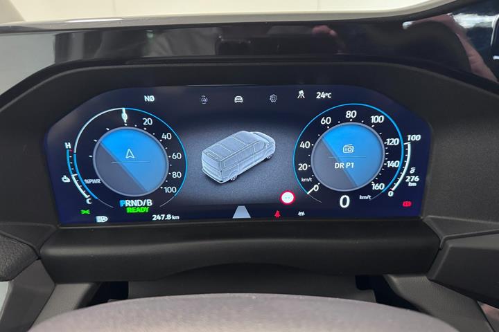 Hvid VW e-Caravelle fra 2026