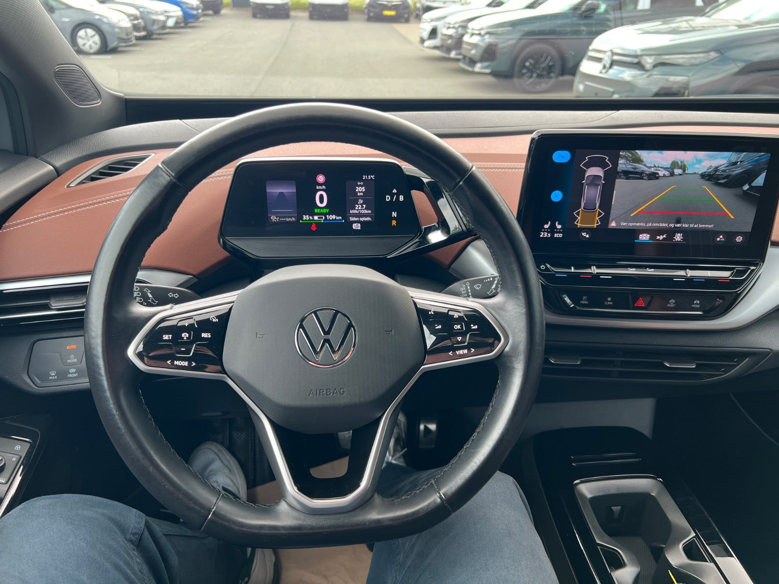 Grå VW ID.4 fra 2022