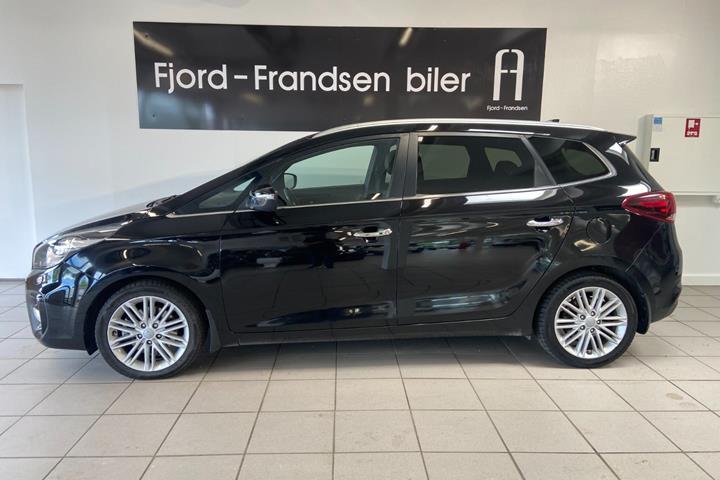 Sort Kia Carens fra 2017