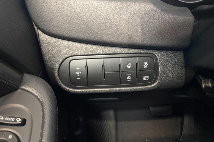 Sort Kia Carens fra 2017