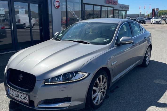 undefined Jaguar XF fra 2012