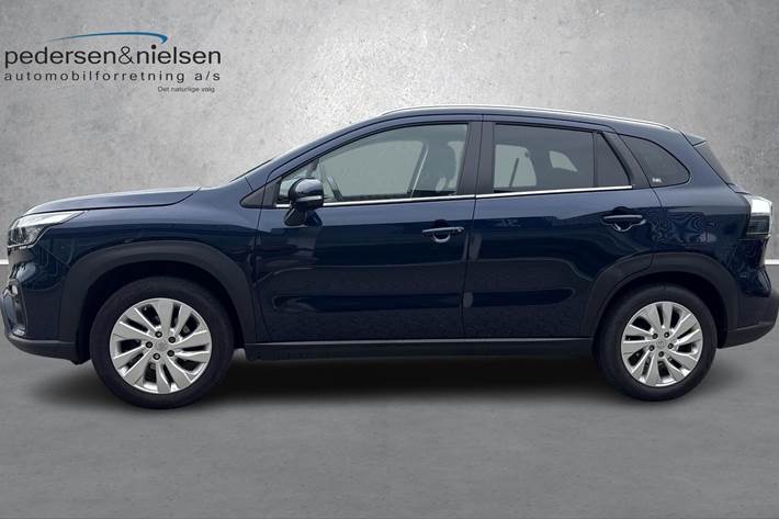 Blå Suzuki S-Cross fra 2022