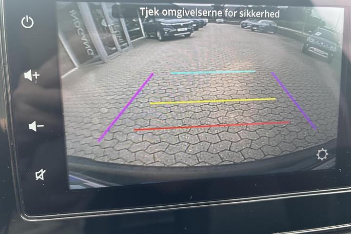 Blå Suzuki S-Cross fra 2022