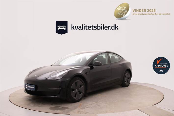 Sort Tesla Model 3 fra 2021