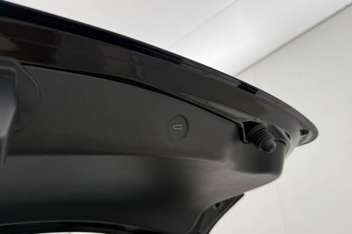 Sort Tesla Model 3 fra 2021