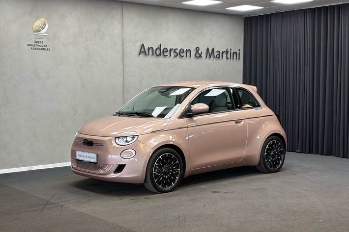 Hvid Fiat 500e fra 2023