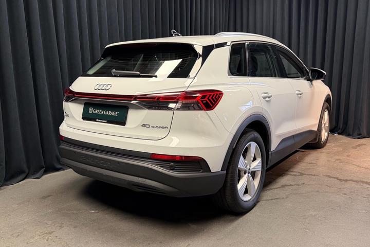 Hvid Audi Q4 fra 2022