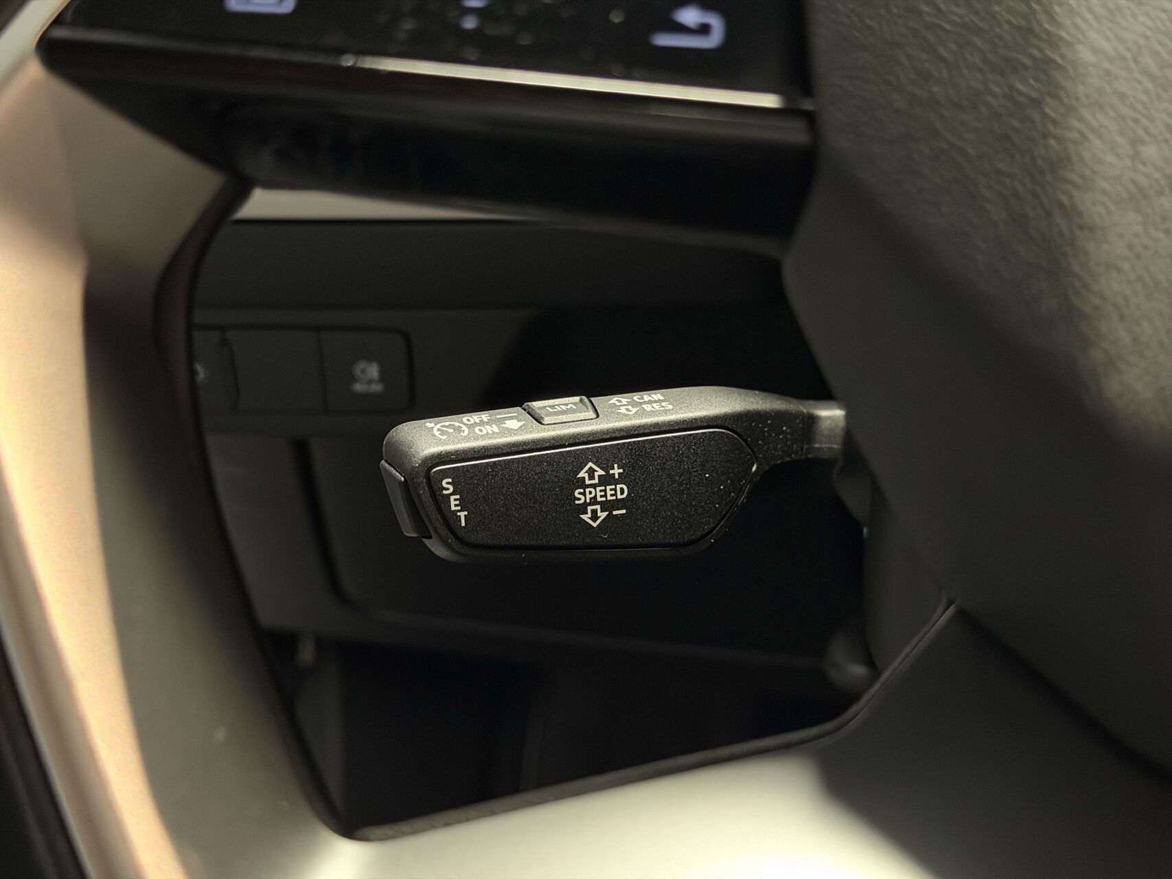 Hvid Audi Q4 fra 2022