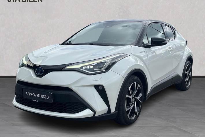 Hvid Toyota C-HR fra 2021