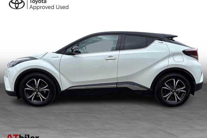 Hvid Toyota C-HR fra 2019
