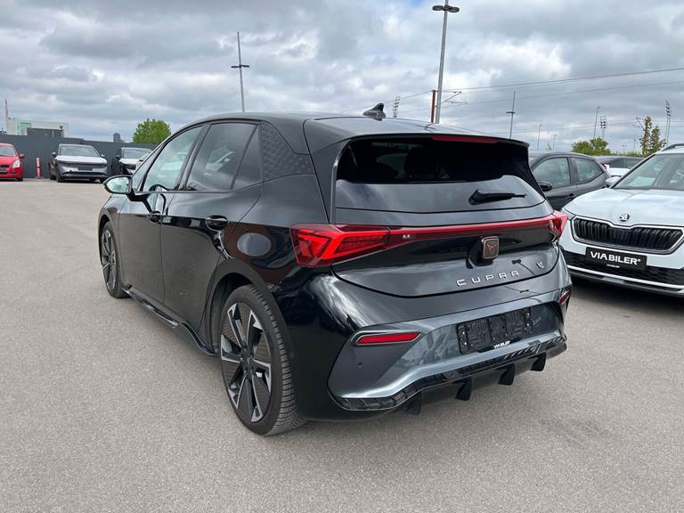 Cupra Born EL VZ 326HK 5d Aut.