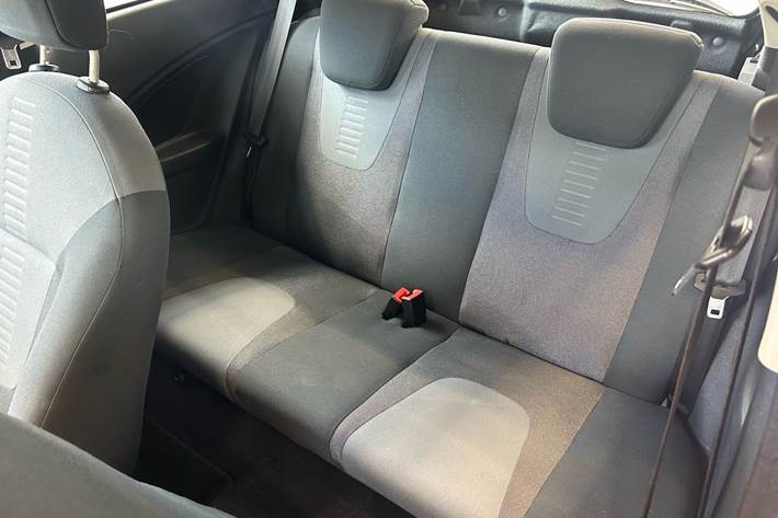 Sort Ford Ka fra 2009