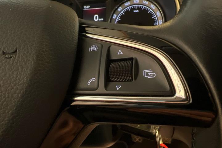 Hvid Skoda Octavia fra 2018