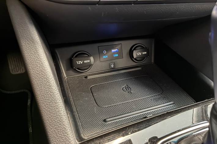 Blå Hyundai Ioniq fra 2019