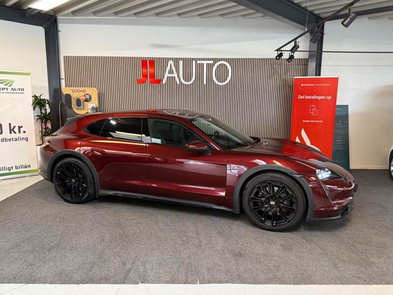 Porsche Taycan 4 Performance+ Cross Turismo