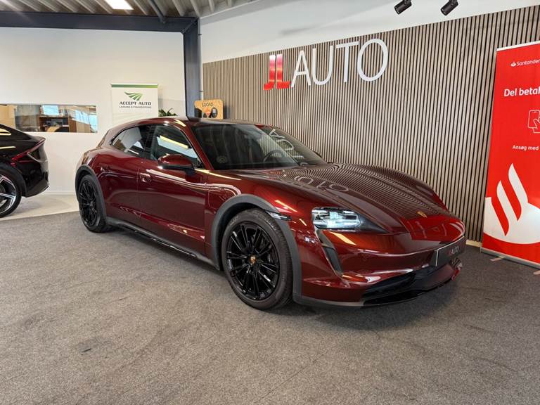 Porsche Taycan 4 Performance+ Cross Turismo