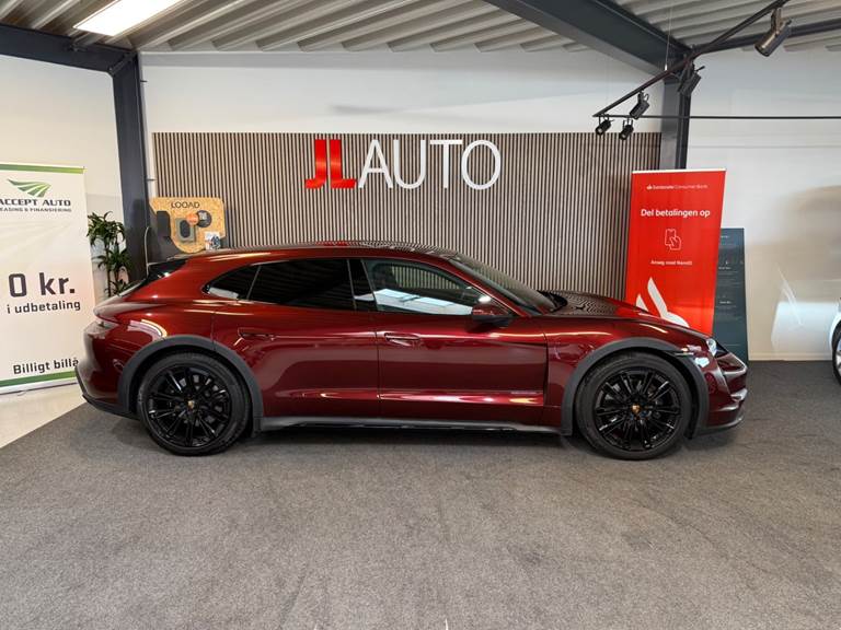 Porsche Taycan 4 Performance+ Cross Turismo