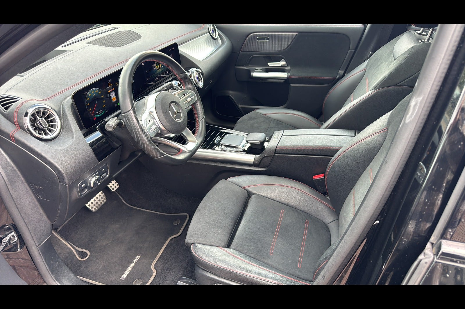Sort Mercedes EQA250 fra 2022