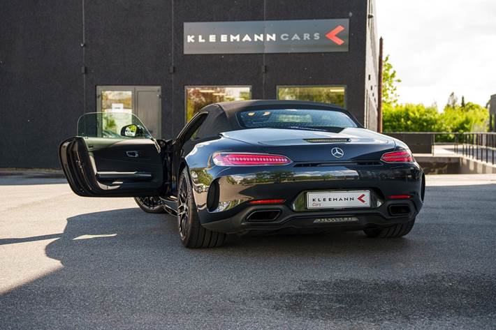 Sort Mercedes AMG GT C fra 2018
