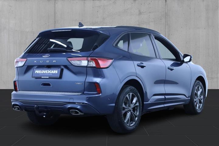 Blå Ford Kuga fra 2023