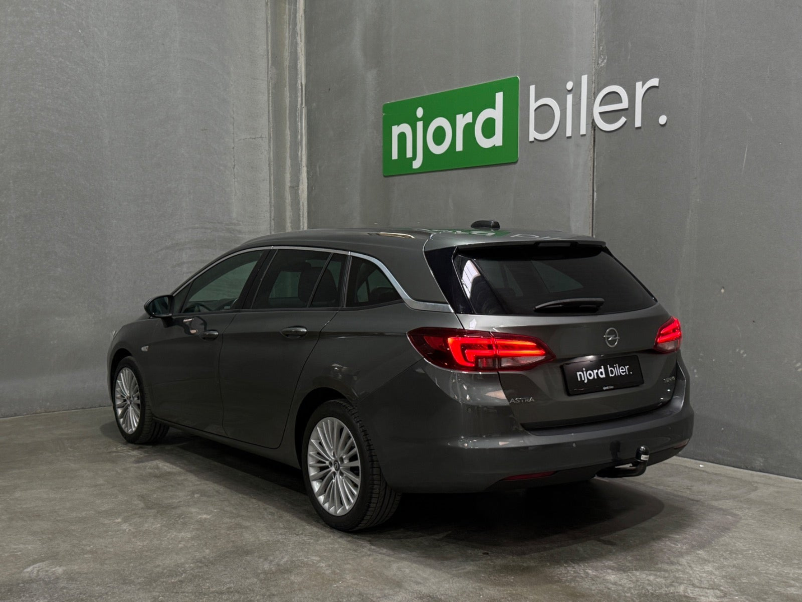 undefined Opel Astra fra 2017