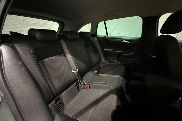 undefined Opel Astra fra 2017