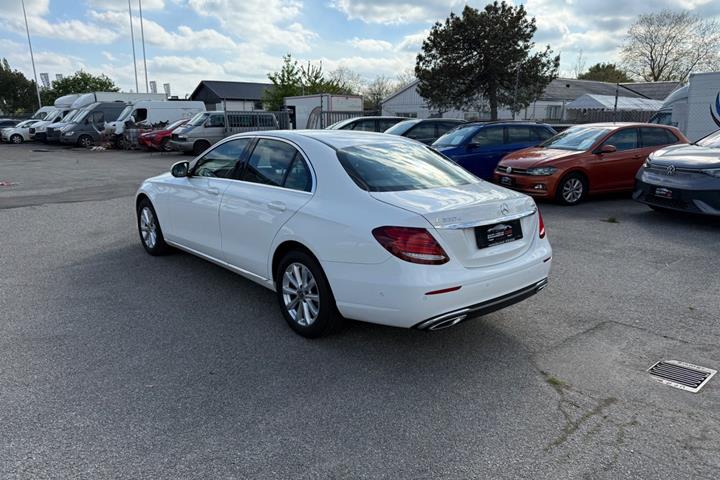 undefined Mercedes E220 d fra 2017