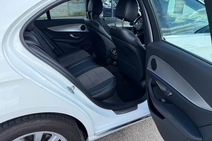 undefined Mercedes E220 d fra 2017