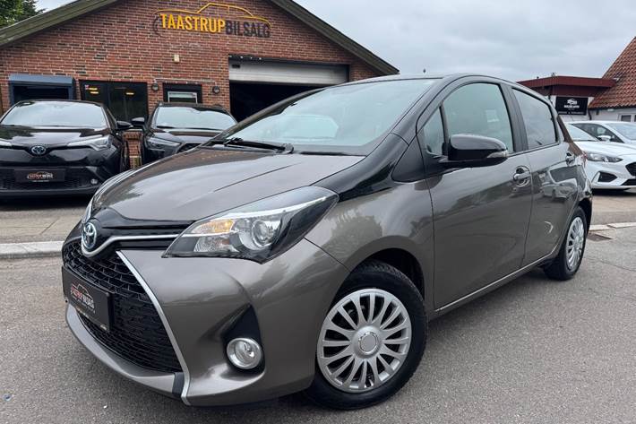 undefined Toyota Yaris fra 2015