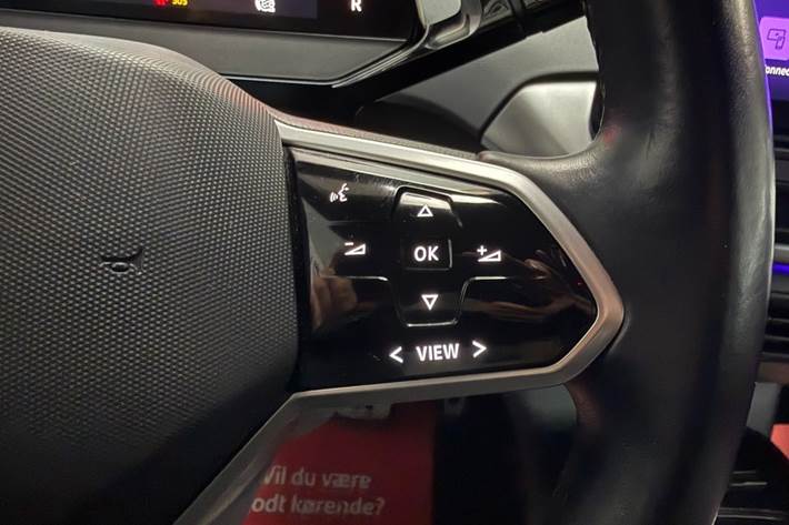 Grå VW ID.4 fra 2021