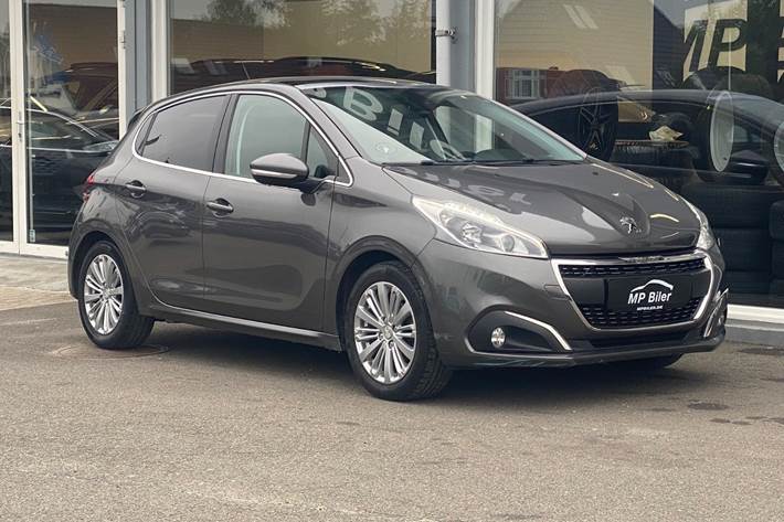 Grå Peugeot 208 fra 2019