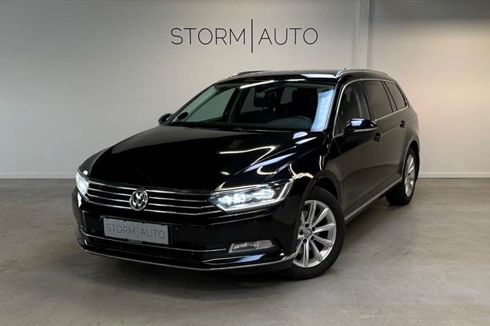 Sort VW Passat fra 2015