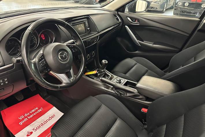 Sort Mazda 6 fra 2013