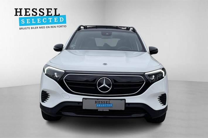 Hvid Mercedes EQB250 fra 2022