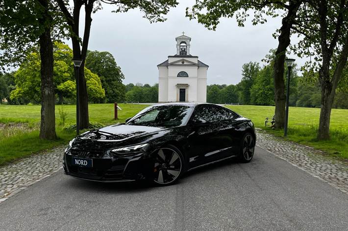 Sort Audi e-tron GT fra 2022