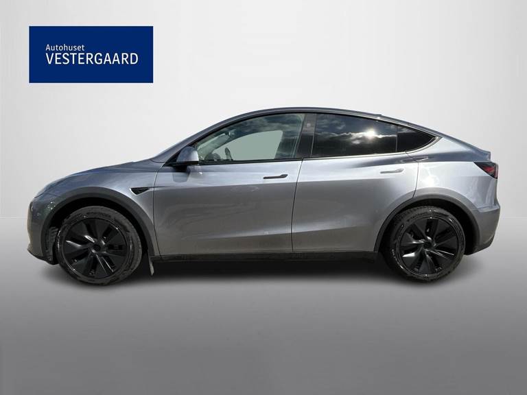 Tesla Model Y Long Range RWD