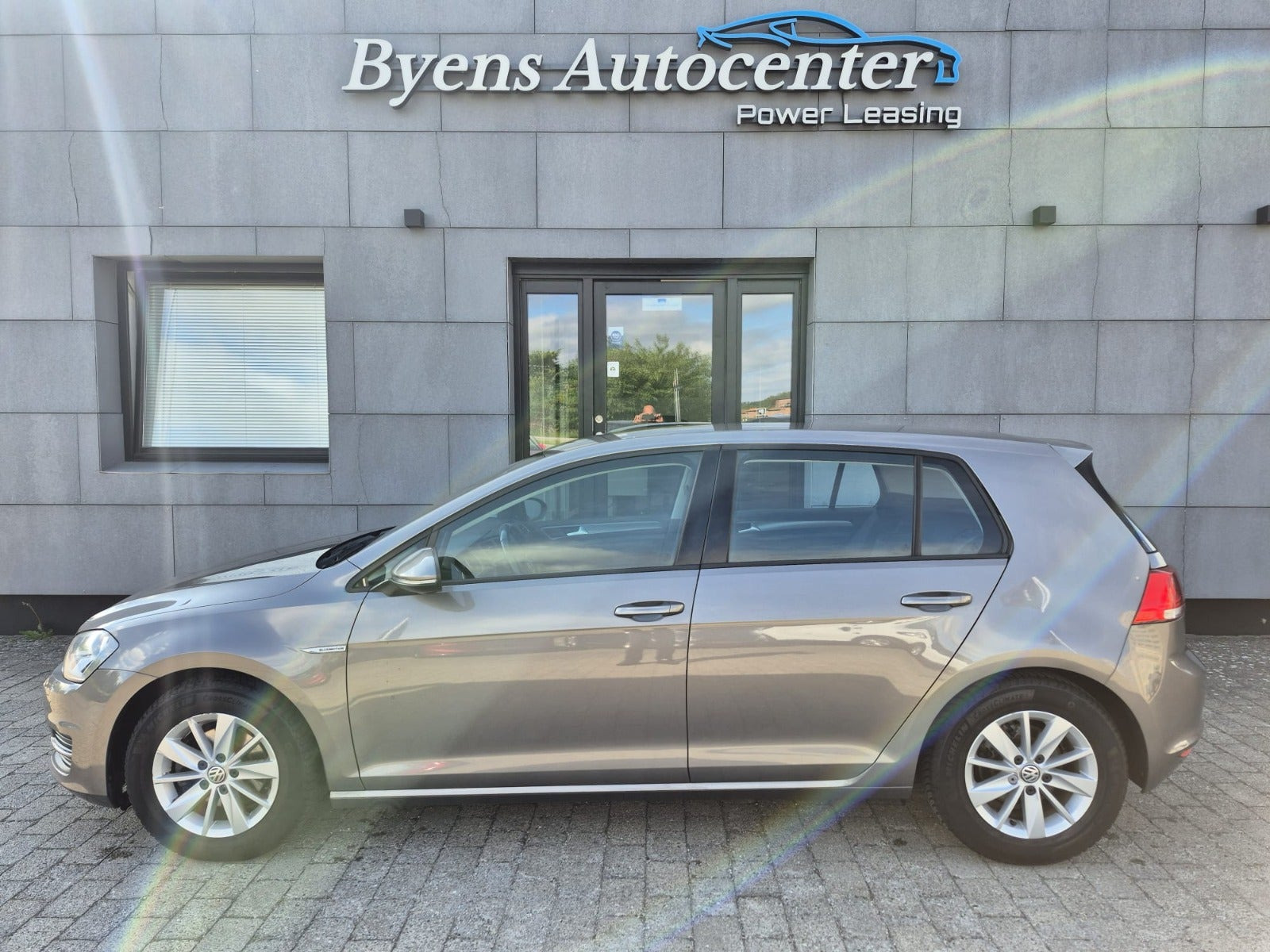 Sort VW Golf VII fra 2016