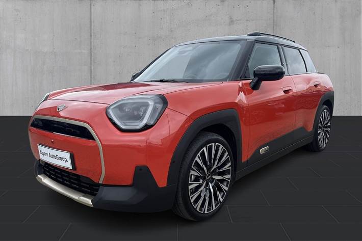 Rød Mini Aceman E fra 2025 set udefra