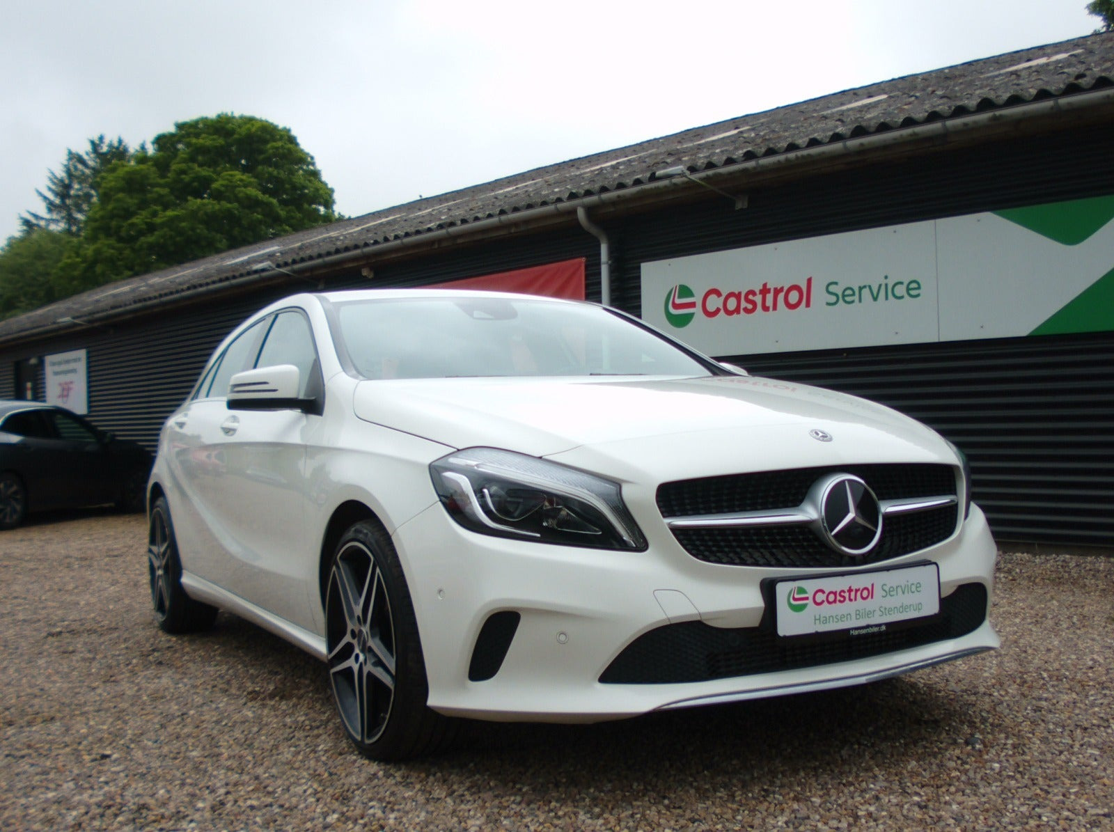 Hvid Mercedes A180 d fra 2017