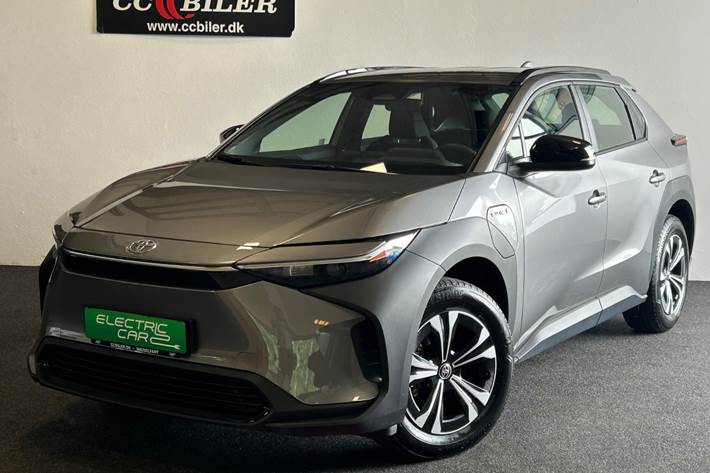 Grå Toyota BZ4X fra 2023