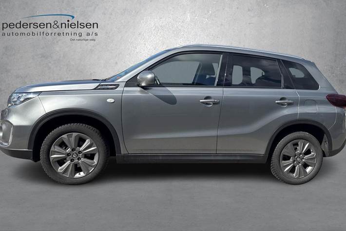 Sort Suzuki Vitara fra 2023