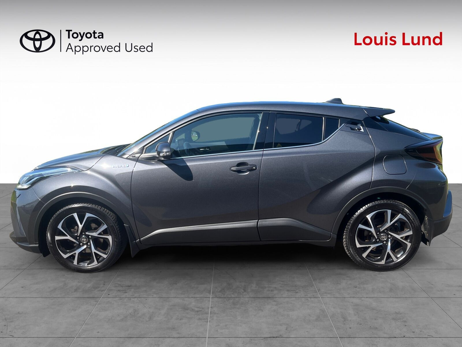 Grå Toyota C-HR fra 2020