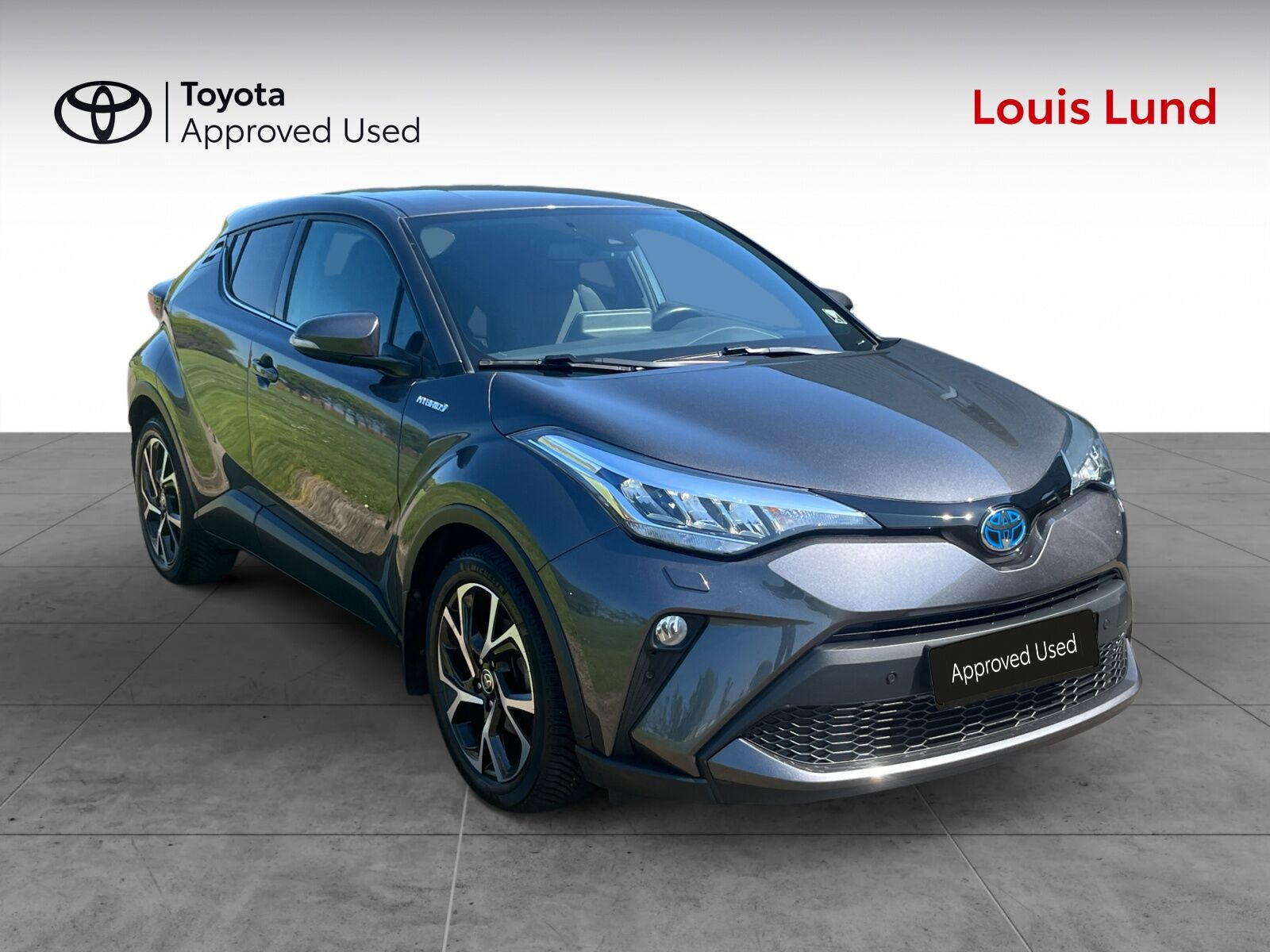 Grå Toyota C-HR fra 2020