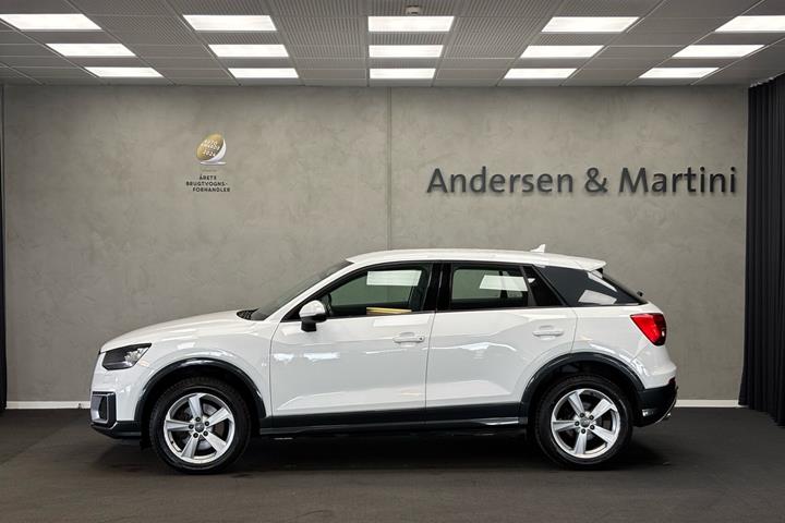 Hvid Audi Q2 fra 2018