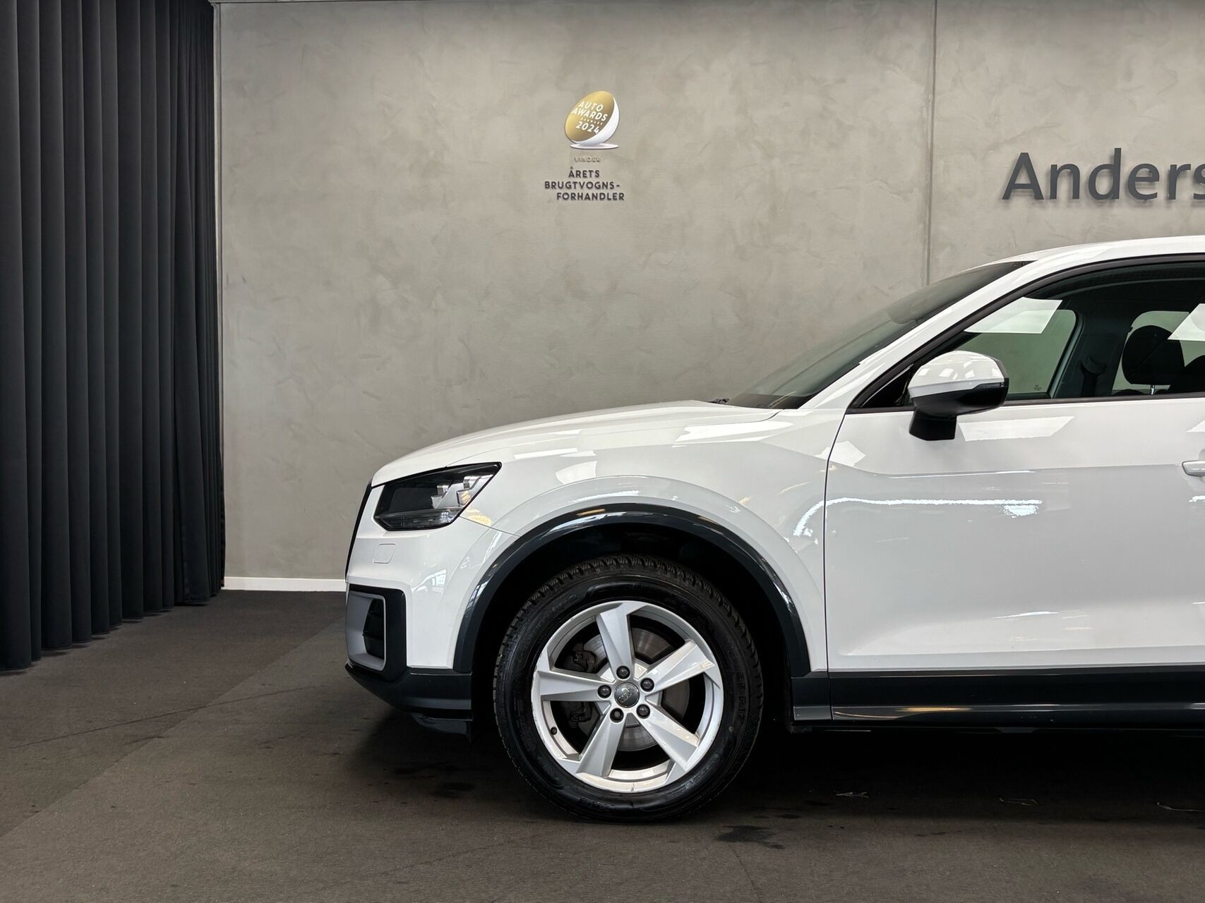 Hvid Audi Q2 fra 2018