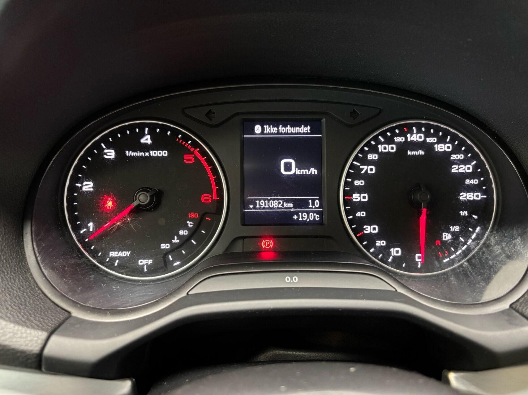 Hvid Audi Q2 fra 2018