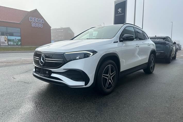 Hvid Mercedes EQA 250 fra 2022